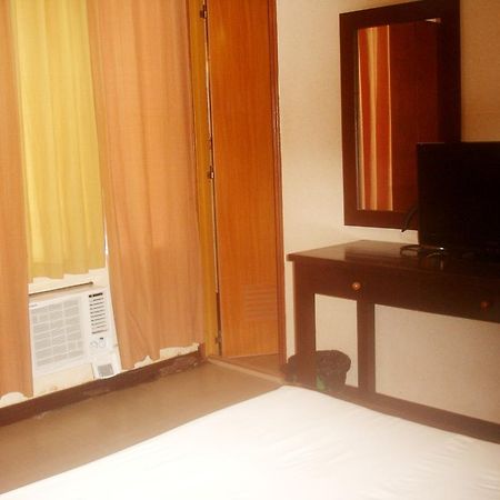 Roxas Midtown Hotel Luaran gambar