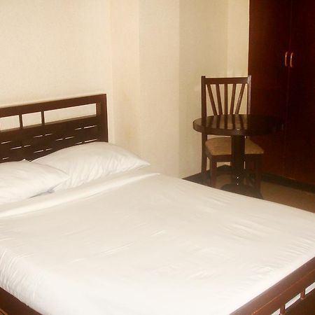 Roxas Midtown Hotel Luaran gambar
