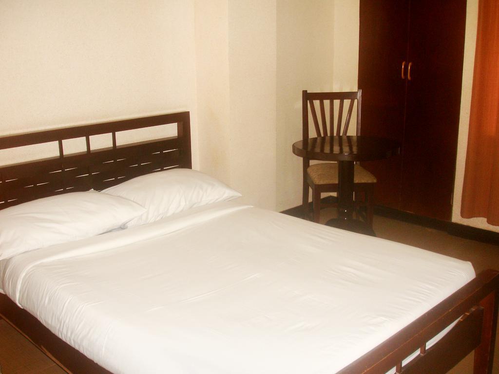 Roxas Midtown Hotel Luaran gambar